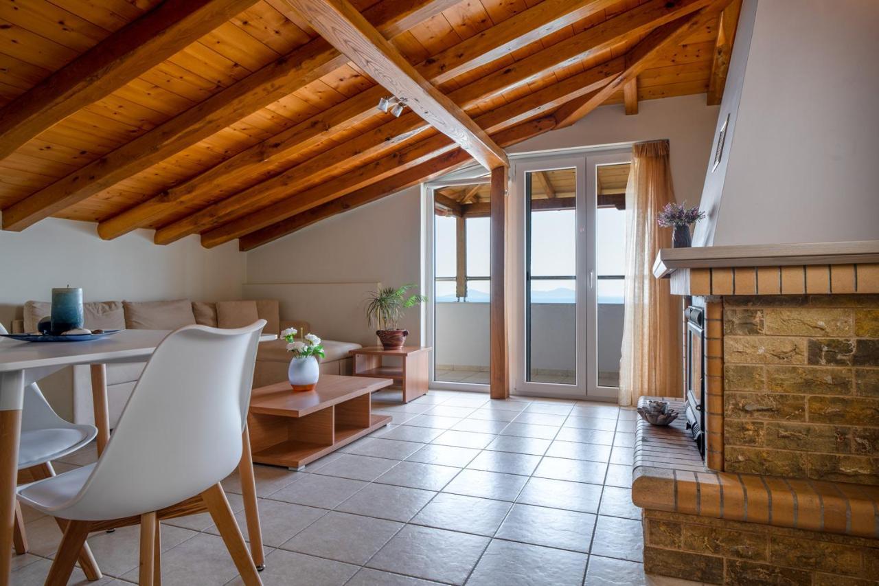 Pantheon Attic Appartement Alónnisos Buitenkant foto